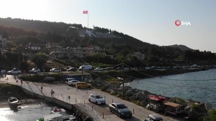 Tatilcilerin gözü kulağı o köprüde