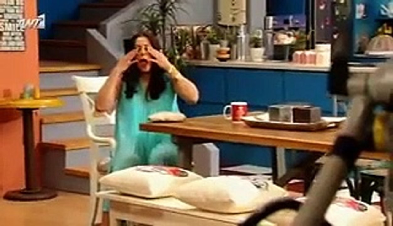 Τρίχες Επεισόδιο 8