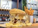 MONSTER MAC & CHEESE BURGER! Popular New York burger is now here in Arizona - ABC15 Digital