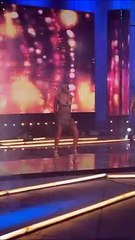 «Αναστέναξε» η Κύπρος με τον σέξι χορό της Ιωάννας Μαλέσκου σε εκπομπή!