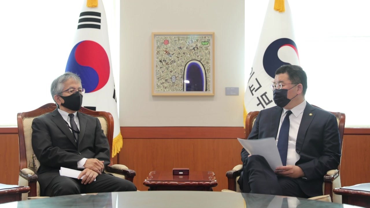 외교부 "무례한 발언"...주한 일본 대사 초치해 항의 / YTN
