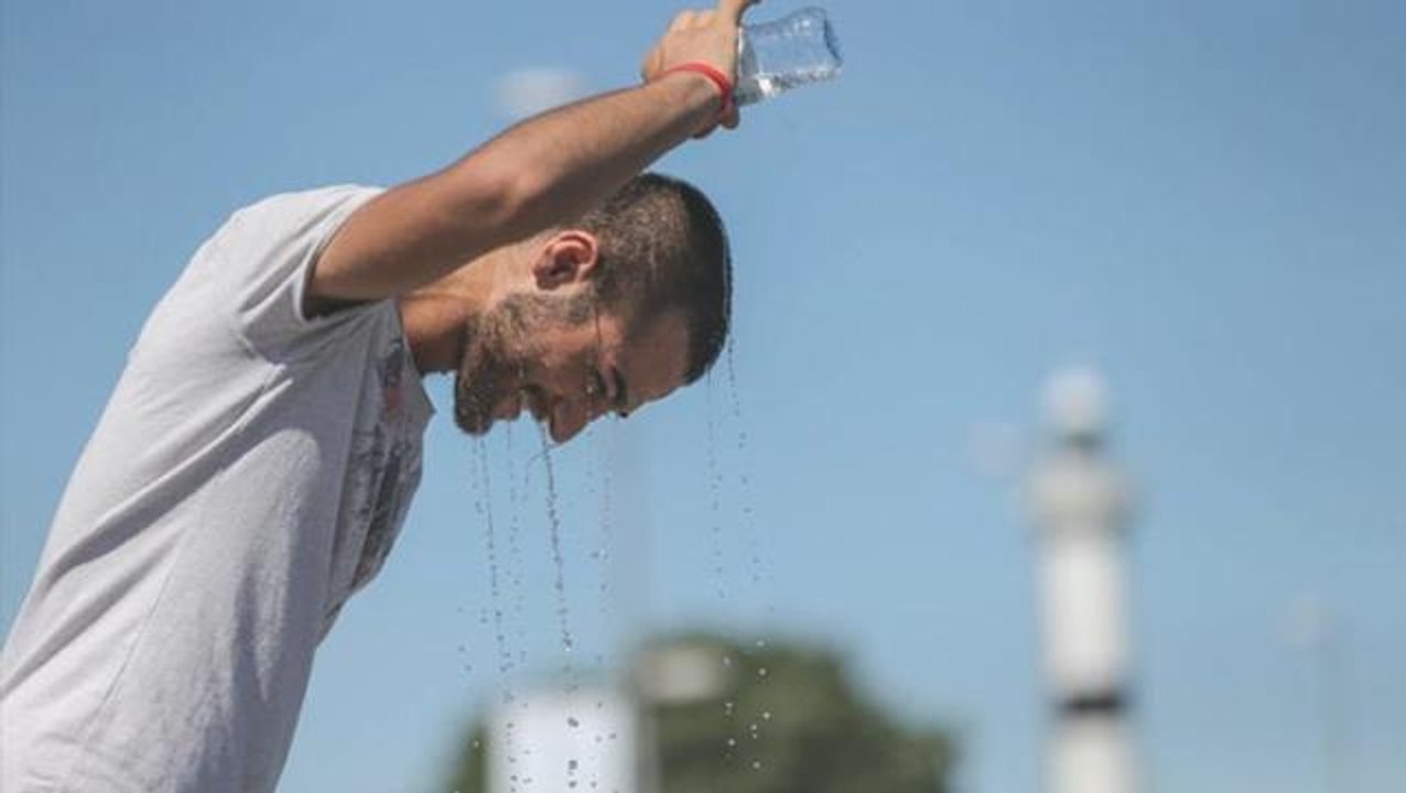 Bayramda hissedilen sıcaklık 40 dereceyi geçecek! Meteoroloji Uzmanı, "Güneşe çıkmayın" uyarısı yaptı
