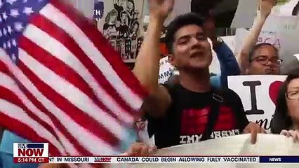 Скачать видео: Judge rules DACA unlawful, suspends new applications I LiveNOW from FOX