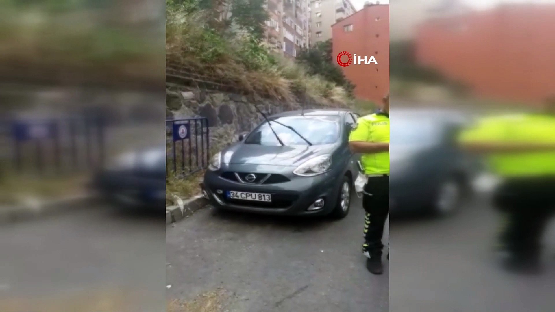 Istanbul Da Ilginc Olay Hatali Park Ihbarina Giden Polis Calinti Araci Ve Uyusturucu Yakaladi Dailymotion Video Istanbul Da Ilginc Olay Hatali Park Ihbarina Giden Polis Calinti Araci Ve Uyusturucu Yakaladi Dailymotion Video