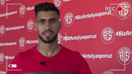 Antalyaspor, Cezayirli futbolcu Houssam Ghacha'yı transfer etti