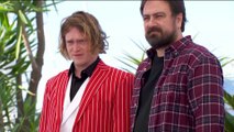 Le cinéaste Justin Kurzel et son acteur Caleb Landry Jones pour Nitram - Cannes 2021