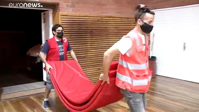 Лес в Каталонии горит из-за брошенного на дорогу окурка