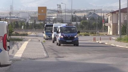 Yurda yasa dışı yollarla giren 85 yabancı uyruklu yakalandı