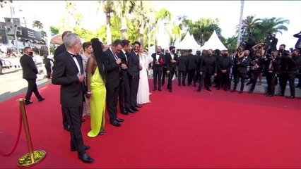 La montée des marches de l'équipe du film 'OSS117' - Cannes 2021