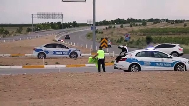 DENİZLİ - Otomobil ile midibüs çarpıştı: 5 yaralı