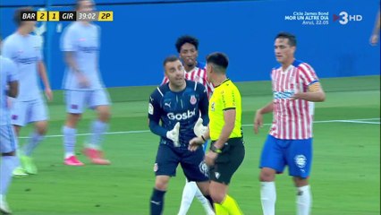 Barcelona 3-1 Girona - Memphis Depay penalty goal