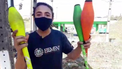 Talento do XIV de Novembro, Gabriel dá show nos malabares e fala sobre preconceito