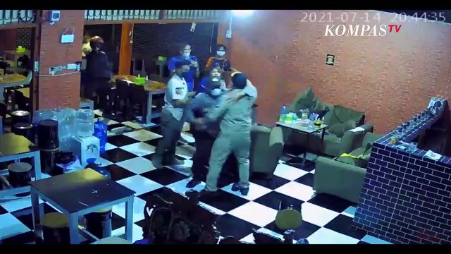 Singgung Peristiwa Satpol PP Pukul Pemilik Warung di Gowa, Jokowi Peringatkan Ini!!