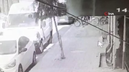 Oyun oynayan çocuğun bisikletini kaşla göz arasında böyle çaldı