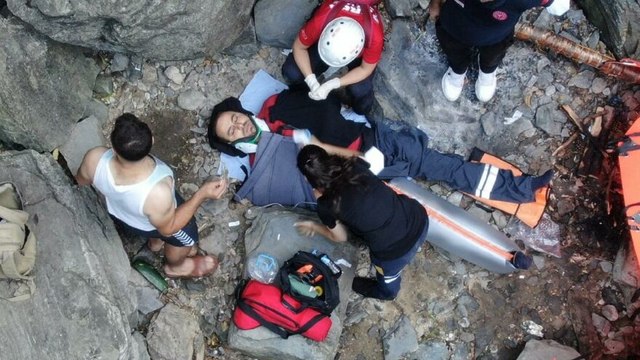 Uludağ’da askeri helikopterli kurtarma operasyonu kamerada