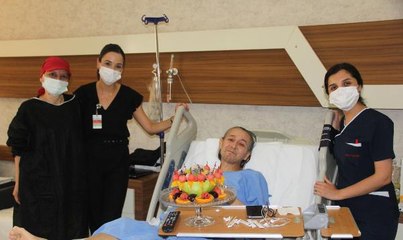 DOĞUM GÜNÜNDE YENİ KARACİĞERİNE KAVUŞTU