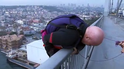 Boğaziçi Köprüsü'nden rekor atlayış