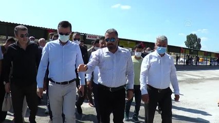 Pursaklar'da bayram öncesi küçük ve büyükbaş 10 hayvan kesildi