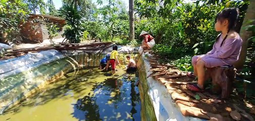 Thử thách bắt cá cùng các bạn nhỏ