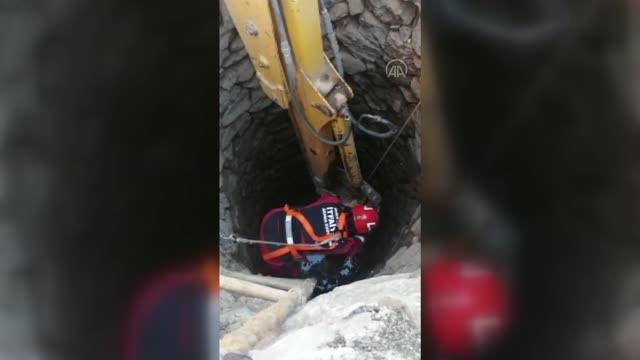 Kuyuya düşen inek itfaiye ekiplerince kurtarıldı