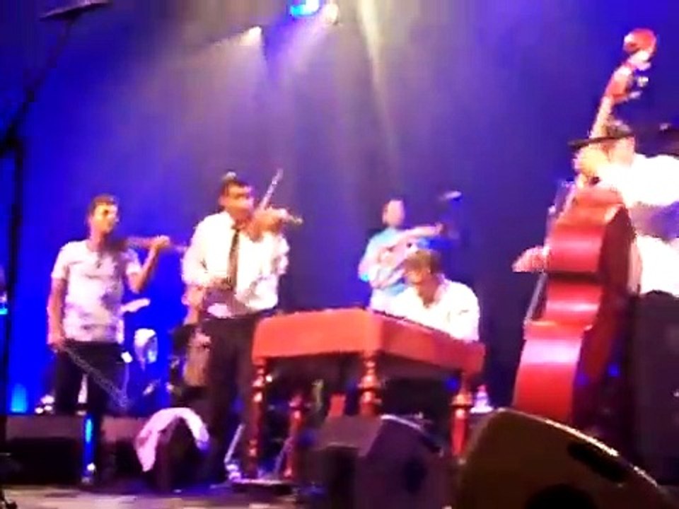 TARAF DE HAÏDOUKS & KOČANI ORKESTAR  BAND OF GYPSIES   23.03.2012 à Gonesse (3)