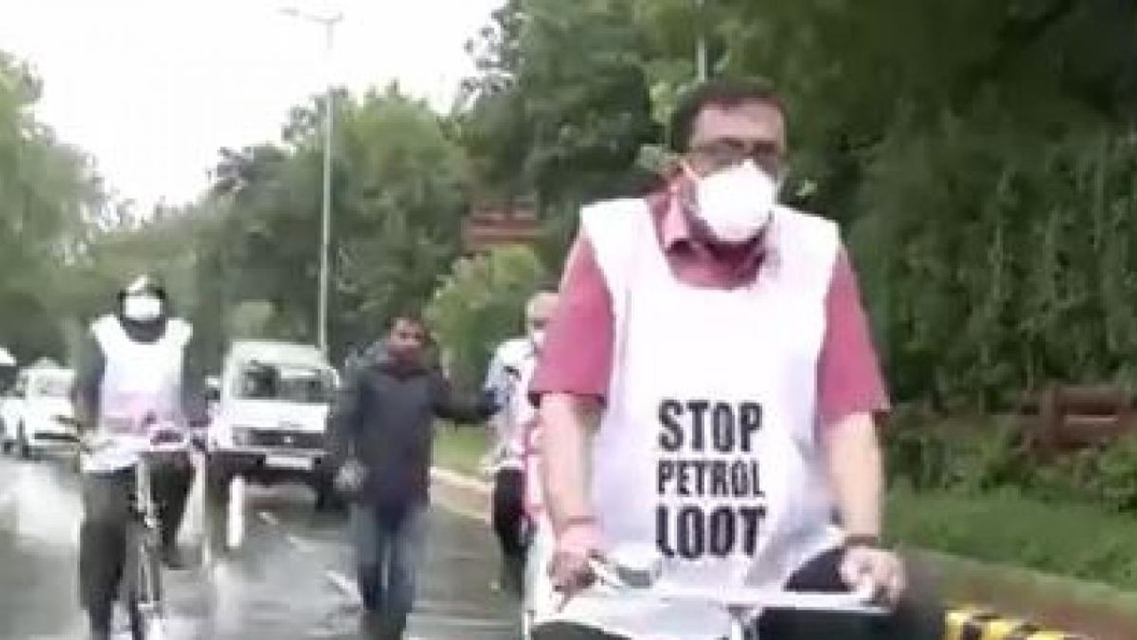 TMC MPs to cycle to Parliament to protest fuel price hike