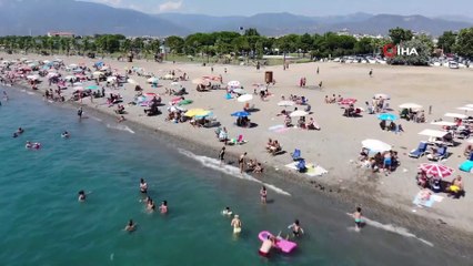 Balıkesir'de sosyal mesafeli plajları havadan böyle görüntülendi