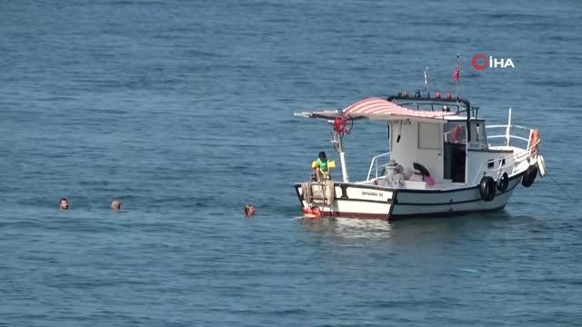 Sakin şehre turist akını: Nüfus 5'e katlandı