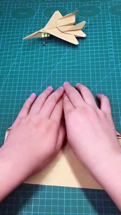 Gawa Ng Paper Airplane