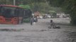 Delhi Rain: Bus-car drown in waterlogged roads