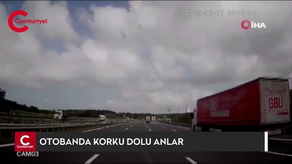 Otobanda korku dolu anlar... Makas atarken bir otobüs dolusu insanı canından ediyordu