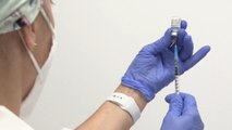 Aumentan los contagios mientras España se acerca al 50 % de cobertura vacunal