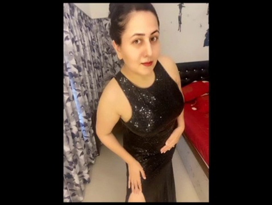 Actress Vijata Bardawaja also know as Donny Kapoor her Nik name is Donny, she is an Indian actress and model ,Height 5.8 1/2 inch, Complexion Very fair, who has appeared more than 25 films, 20 TV serial, Web series, Ad film, Short film, Music album, Theat