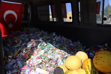 "Elmacı Dede" Suriye'deki yetimleri sevindirmek için yola çıktı