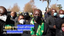Afrique du Sud: Ramaphosa assiste aux opérations de nettoyage après les violences