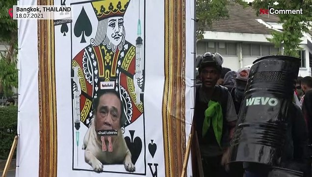 Gases lacrimógenos, cañones de agua y balas de goma contra los manifestantes en Tailandia