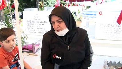 Arefe gününde şehitliklerde hüzünlü ziyaret