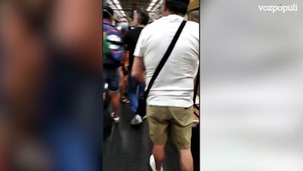Un hombre agrede a un enfermero en el metro por pedirle que se ponga la mascarilla