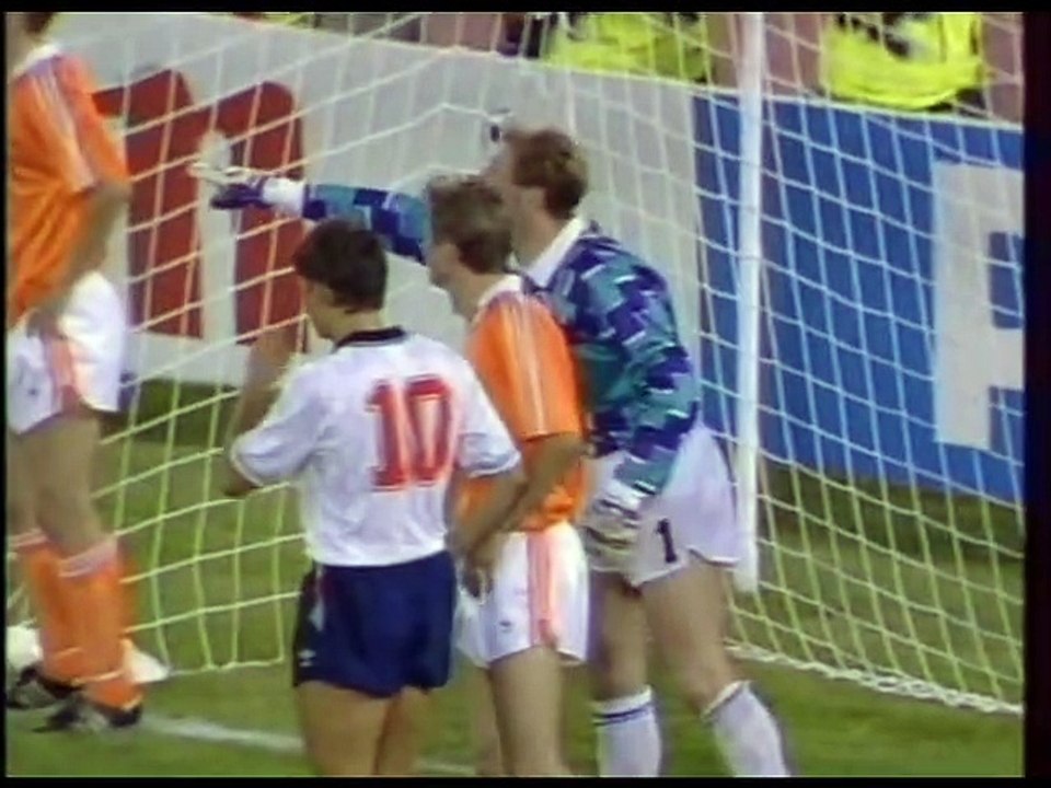 PAYS.BAS  -  ANGLETERRE    -  1990  -