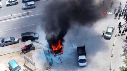 Kurbanlık almaya geldiği minibüs hurda yığını oldu