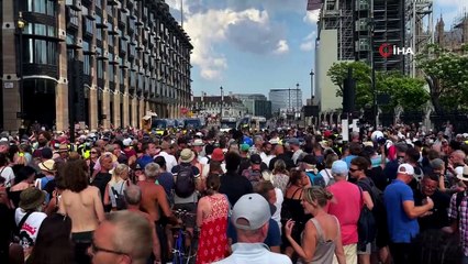 - Londra’da aşı karşıtlarından protesto: 11 gözaltı