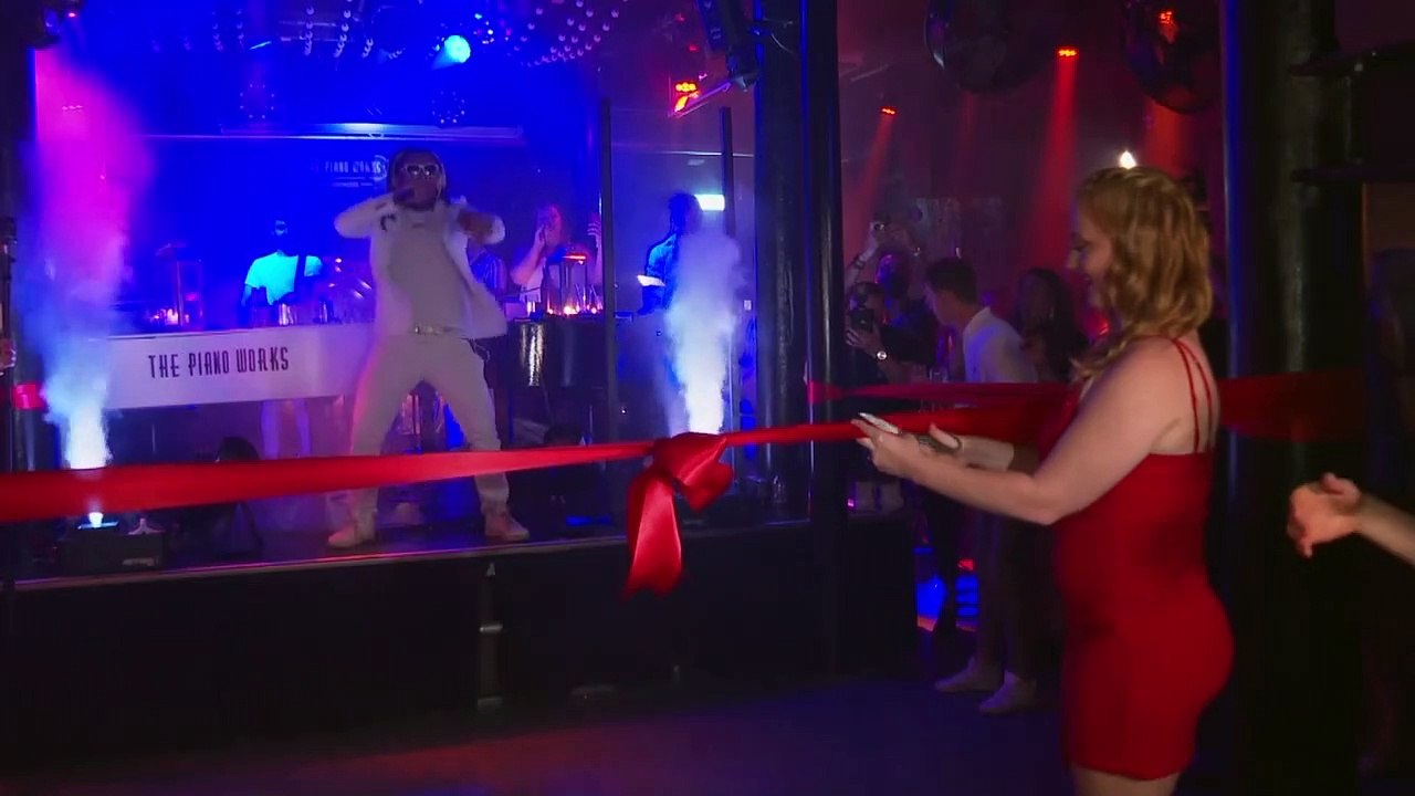 Hoch lebe die Vernunft - Engländer feiern den 'Freedom Day'