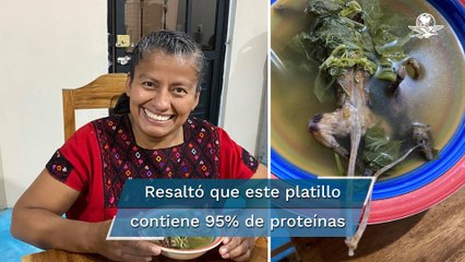 Diputada de Oaxaca come rata de monte, platillo ancestral de Chiapas