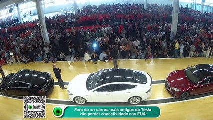 Fora do ar carros mais antigos da Tesla vão perder conectividade nos EUA