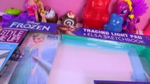 Disney Frozen Queen Elsa Tracing Light Up Pad Art Playset Kit Create and Draw