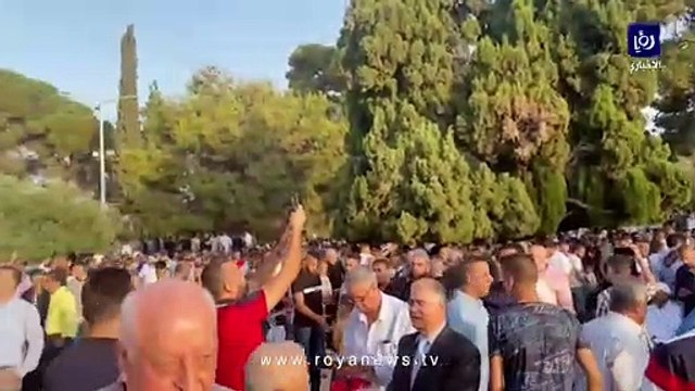 جدد المقدسيون قََسَمَ الدفاع عن القدس والمسجد الأقصى بعد أدائهم صلاة عيد الأضحى المبارك في ساحات الأقصى