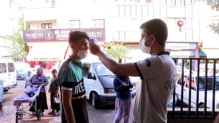 Gaziantep’te kurbanlar kesilmeye başlandı