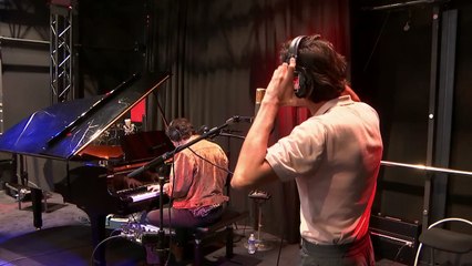 Feu!Chatterton en Live dans l'émission "Un Monde Nouveau"