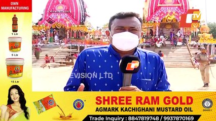 Bahuda Jatra Baba Bhairabananda Saraswati Offer Huge Incense Stick To Lord Jagannath & His Siblings