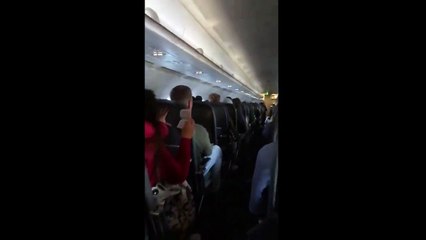 THE WORST TURBULENCE EVER CAUGHT ON CAMERA- CRAZY TURBULENCE CAUGHT ON TIKTOK 2